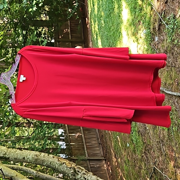 Avenue Top Double Bell Sleeve Relaxed Blouse  Deep Red Women's Plus Size 18/20 - Picture 1 of 16